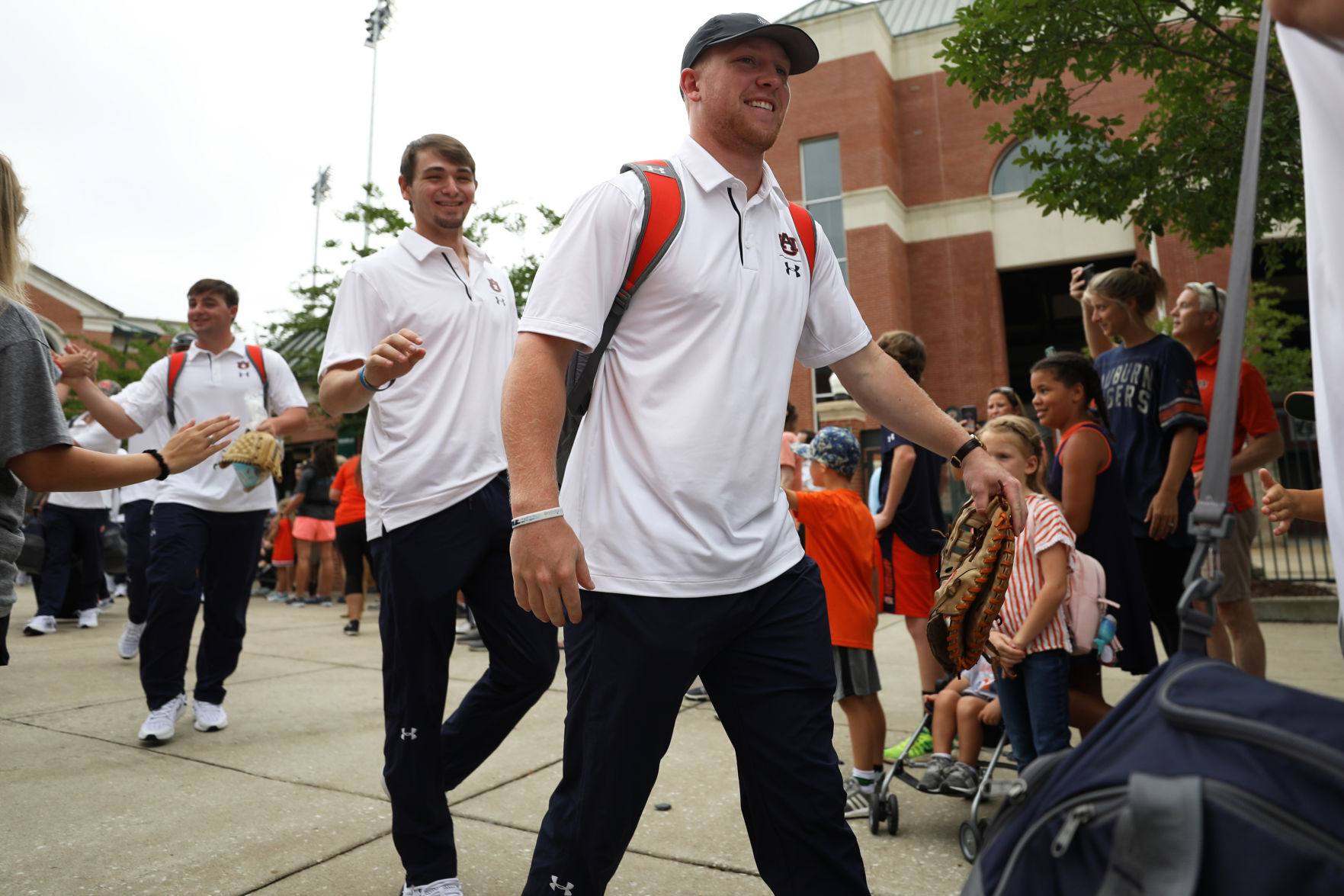 Auburn baseball Reverse Tiger Walk